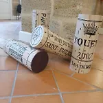 Bed & Breakfast Pavillon Des Millesimes, Piscine & Lussac (Gironde)