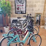 Bed & Breakfast Pavillon Des Millesimes, Piscine & Lussac (Gironde)