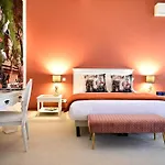 Pavillon Des Millesimes, Piscine &
