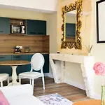 Bed & Breakfast Pavillon Des Millesimes, Piscine &