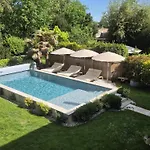 Panzió Pavillon Des Millesimes, Piscine & 4*
