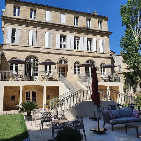Pavillon Des Millésimes Couette-café