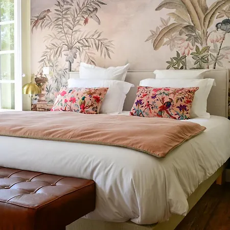 Pavillon Des Millesimes, Piscine & 4*