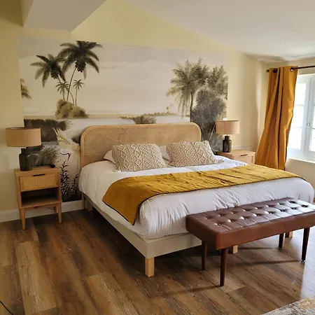 Pavillon Des Millesimes, Piscine & Lussac (Gironde)