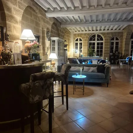 Pavillon Des Millésimes Couette-café *