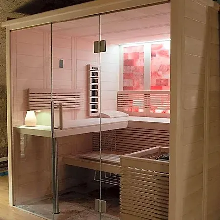 Pavillon Des Millesimes Oda ve Kahvaltı 4*