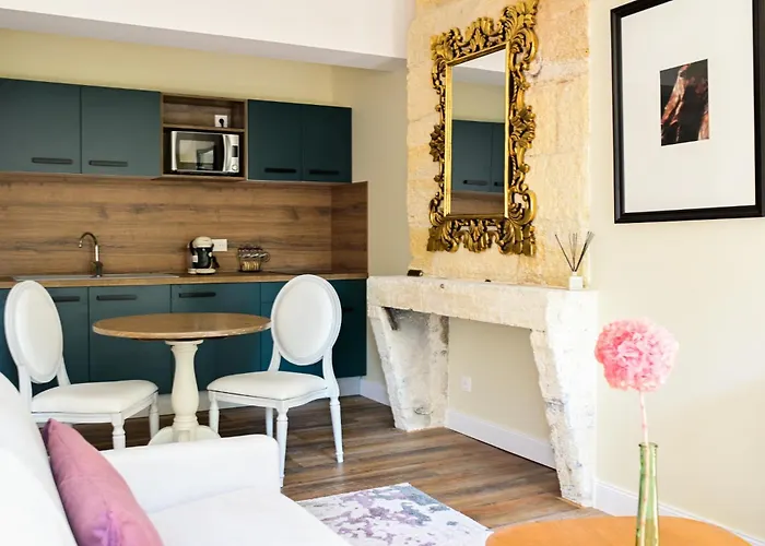 Bed & Breakfast Pavillon Des Millesimes, Piscine &